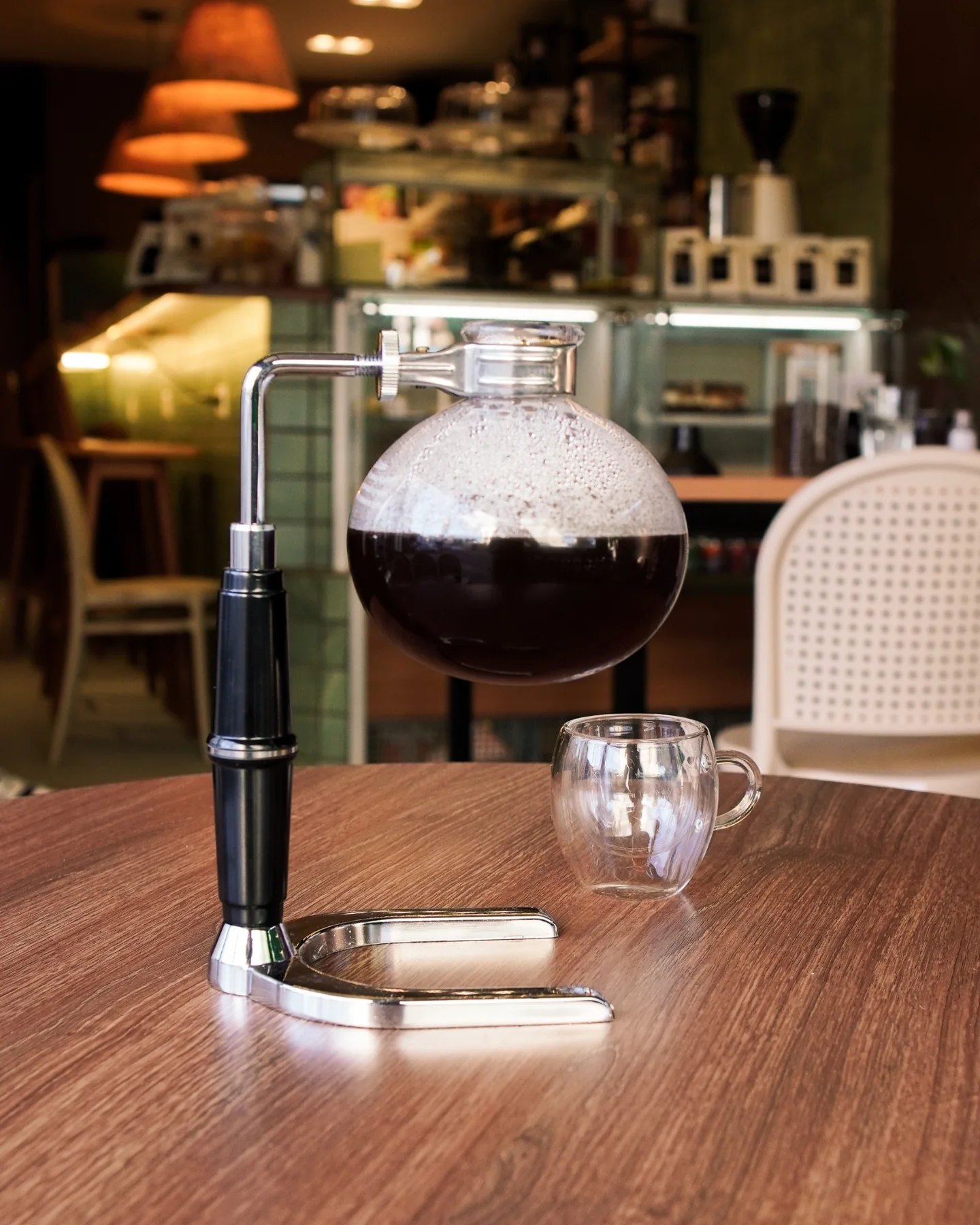 Ambiente e preparo de café na Selah